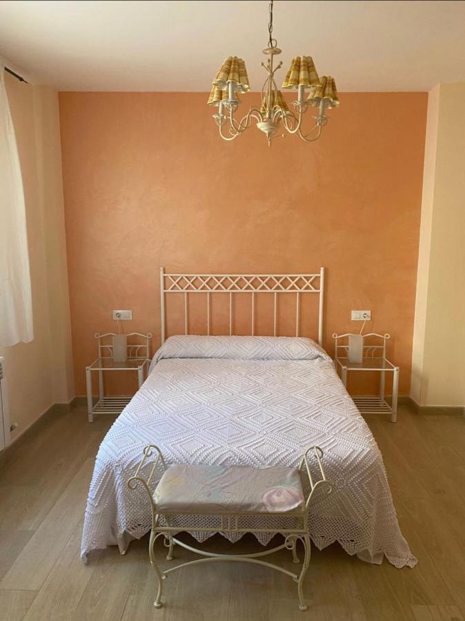Hostal Sara Villafeliche Dış mekan fotoğraf