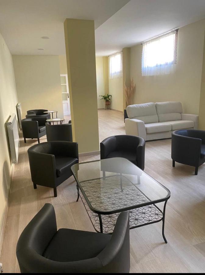 Hostal Sara Villafeliche Dış mekan fotoğraf